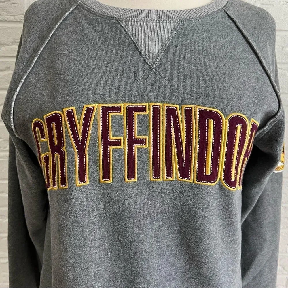 Harry Potter Universal Studios Gryffindor Sweatshirt
